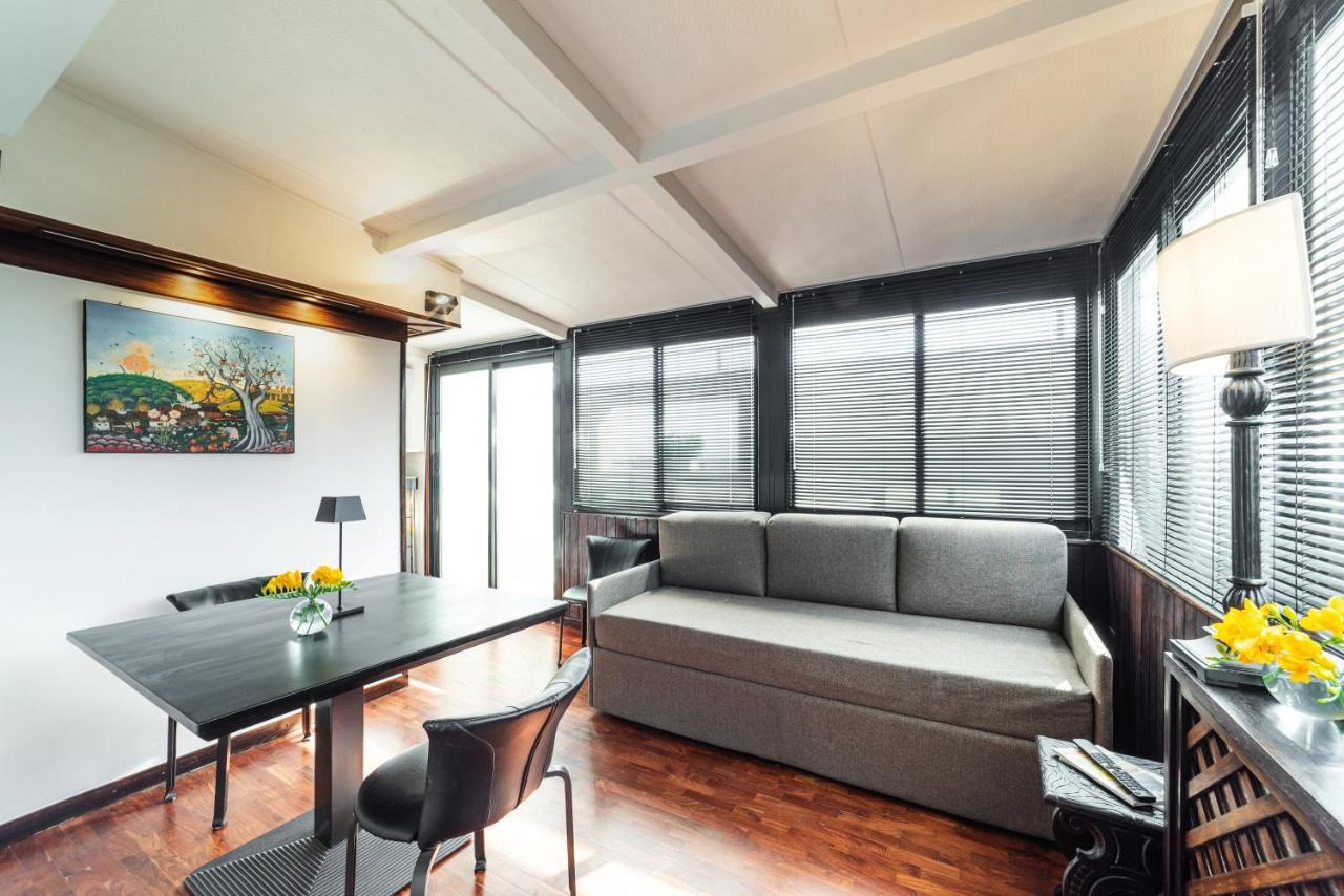 Mikka Studios: Luxury Apartment Bari Exteriör bild