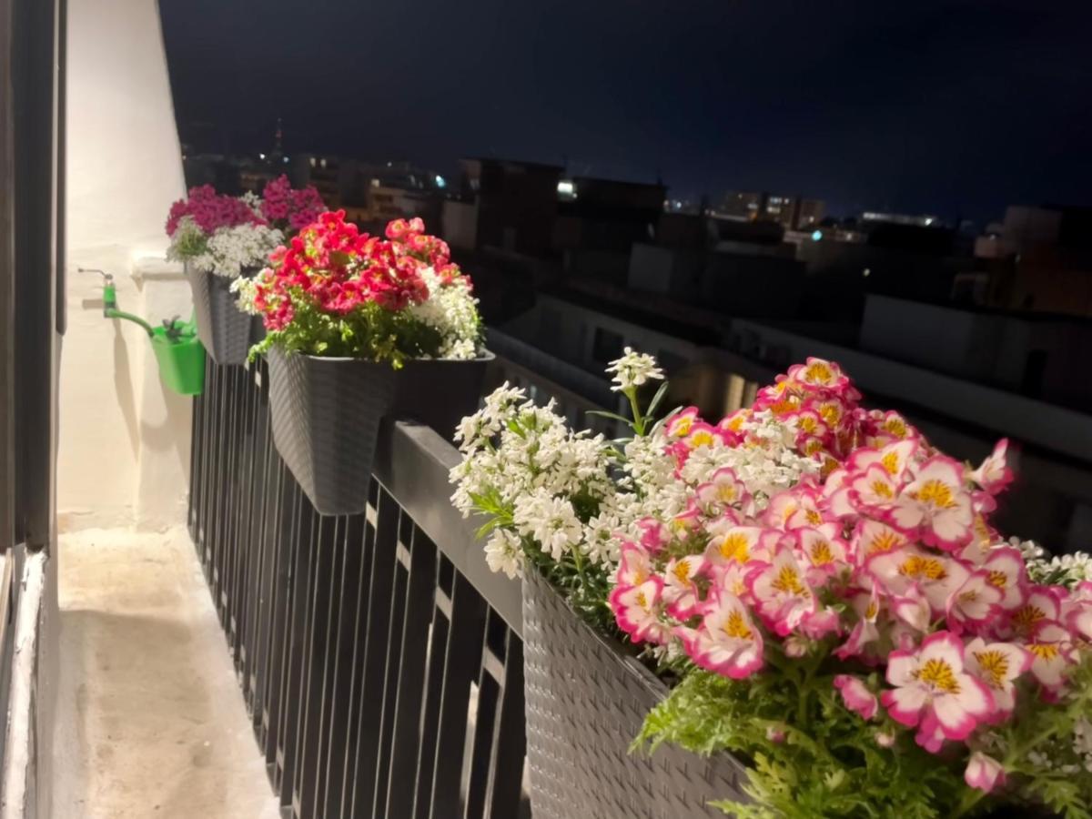 Mikka Studios: Luxury Apartment Bari Exteriör bild